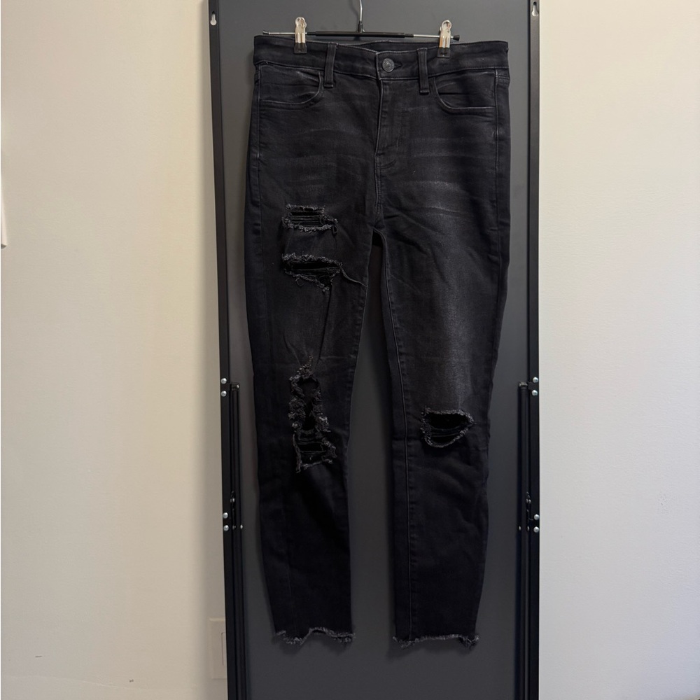 American Eagle Outfitters Black Ripped Hi-Rise Jegging